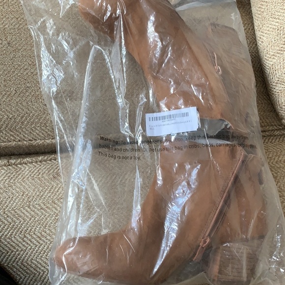 LUOIKA BROWN SUEDE ANKLE BOOTS - Picture 14 of 14